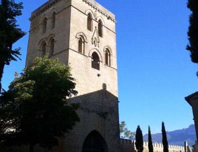 Iglesia y torre en Laguardia